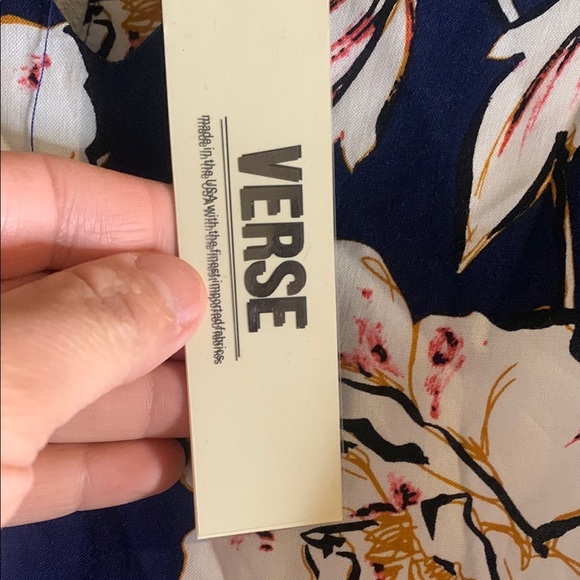 Verse Women's Floral Navy Top size L - Picture 4 of 8